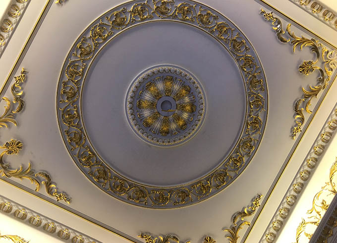 Ứng Dụng Của Mâm Trần Nhựa Trong Trang Trí Nội Thất