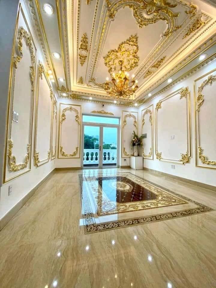 Lợi Ích Khi Tạo Đẳng Cấp Với Mâm Trần Dát Vàng