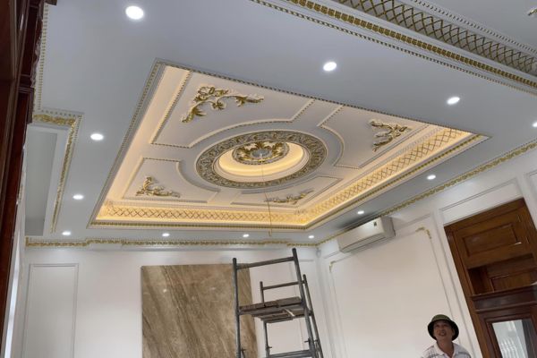 Ý Tưởng Sáng Tạo Với Mâm Trần PU Cho Phòng Khách